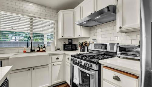 Magnolia Peaceful Vibes Cozy Near Hospital - Photo 3