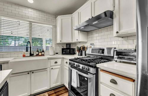 Magnolia Peaceful Vibes Cozy Near Hospital - Photo 3