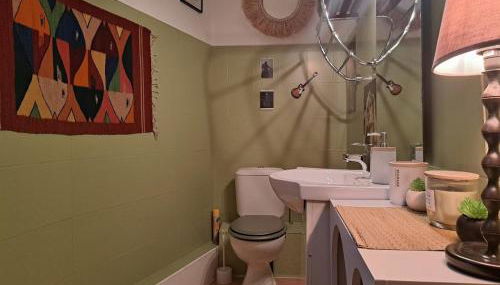 Très joli studio au calme dans le cœur du village - Foto 4