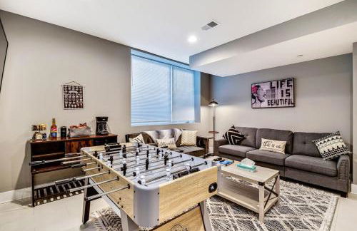 Exceptional Downtown Townhome with Roof Deck -4Bedroom & 3Baths - Foto 33