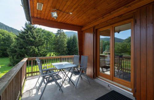 Chalets du Bouchot & Jacuzzi privatif proximité Gerardmer & La Bresse - Foto 57