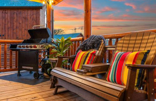 Smoky Bear Splash Top Rated Private Pool Cabin with Hot Tub, Mtn Views, Arcade Games, Excellent Location - Foto 63