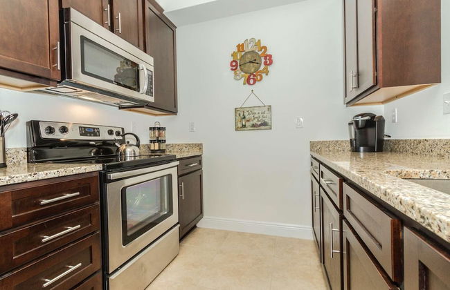 The Residences At Coconut Pointe 8203 - Foto 6