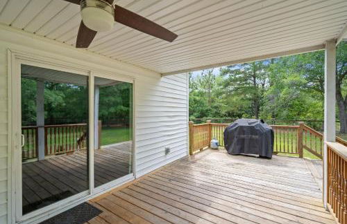 Grandma's Farm on 6 acres with Lighted Barn and River Access - Foto 44