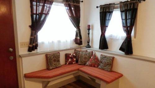 NEW CHARMING 2 BEDROOMS UNIT CLOSE TO EVERYTHING - Foto 3