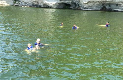 Beaver Lake Arkansas Luxury Cabin - Foto 15