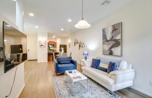 3 Mi to Old Town Albuquerque Townhome with Yard! - Photo 1