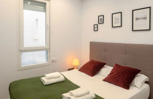 Clean & Very Comfortable Apartment - Photo 18