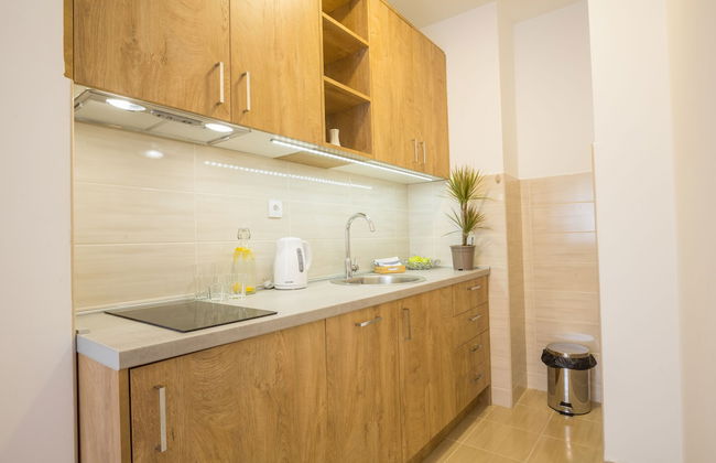 Thomas Residence - Photo 11