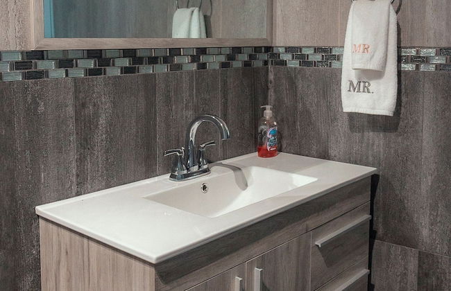 Beachfront Studios - Photo 16