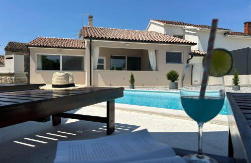 Holiday house Diva with a pool - Foto 4