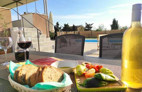 Kuća za odmor M&J s grijanim bazenom - Photo 61