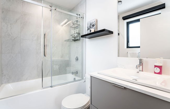 Switchback Suite by Revelstoke Vacations - Photo 38