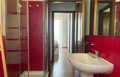 Appartamento per 6 persone nella natura - zona collinare residenziale La Spezia - 15 minuti dalla stazione - Val di Vara Trekking 5 Terre - Foto 3