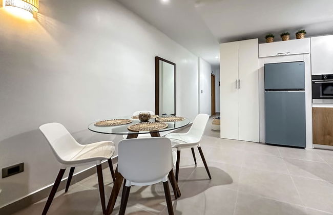 Gorgeous new Beach Apartment - Photo 31