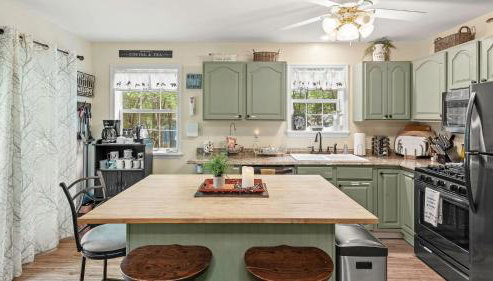 Ridge Retreat by Avantstay Game Room, Covered Porch, & Fire Pit! - Foto 2, Other