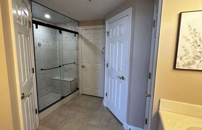 Unit 1504 2 Bedroom Condo by RedAwning - Foto 3