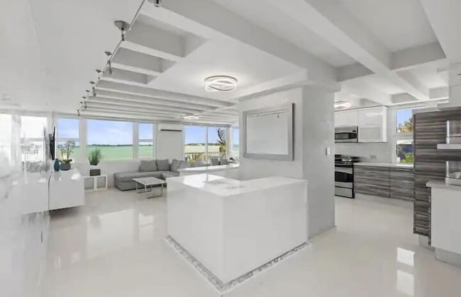 Beach Front Amapola SeaSide Apt - Photo 16