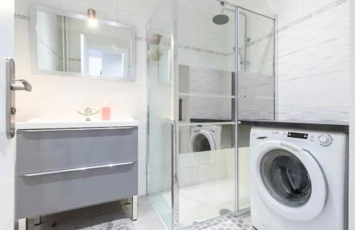 Beautiful & spacious 2 bed Apt near Nice Center - Photo 17