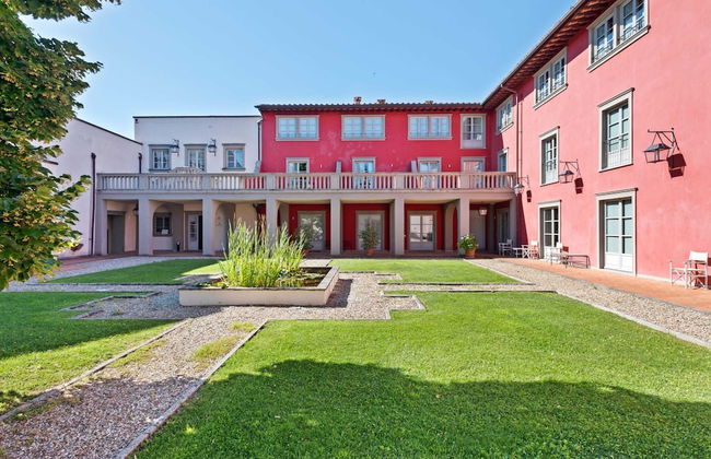 Garden & Wine Country Stay - Photo 34