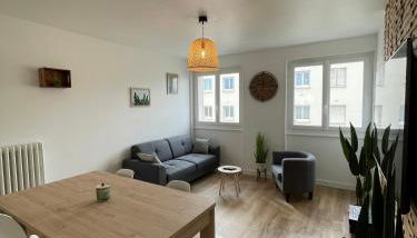 Le Zen - Wifi - Netflix - 3 chambres - Parking - Foto 2