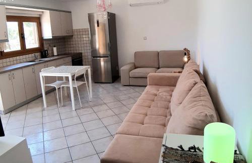 Σπίτι στον κήπο - Photo 1