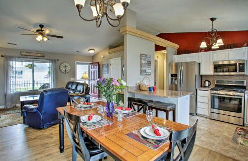 Cozy Getaway with Yard and Patio 4 Mi to Hayden Lake! - Foto 7