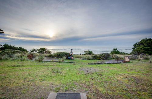 Oceanfront Home in Port Orford The Lighthouse - Foto 23