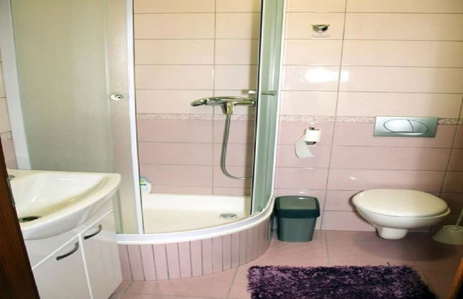 Guesthouse Laura - Foto 17