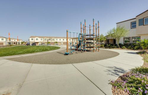 Comfy Las Vegas Retreat about 7 Mi to The Strip! - Foto 27