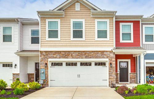 Pool Access and Beach Shuttle Millville Townhome! - Foto 29