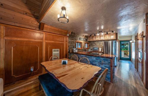 HB Hideaway Boho Treehouse Vibes in the Pines - Foto 26
