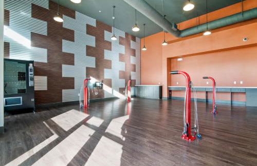 Global Luxury Suites in Menlo Park - Photo 108