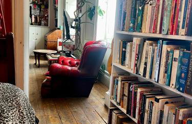 Central Apartment with parking, original art and antiques - Foto 10