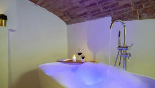 Medieval flat with whirlpool bath - Photo 5