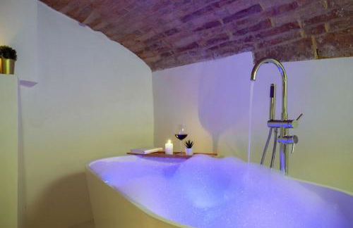 Medieval flat with whirlpool bath - Photo 5