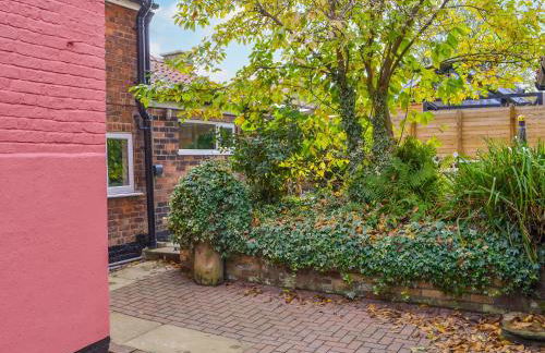 Fox Cottage - Beverley - Photo 17