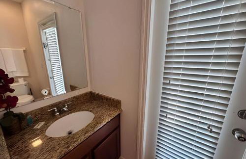 New to Market Spacious Private Pool Retreat - Foto 14