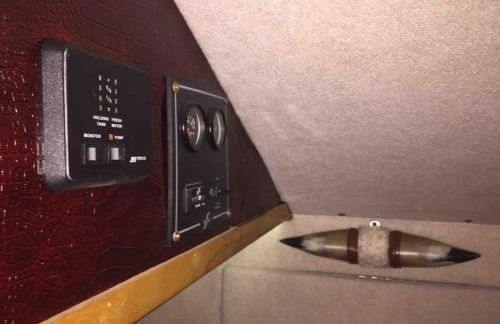 Stay Like a Rock Star Tour Bus in Durham NC - Foto 34