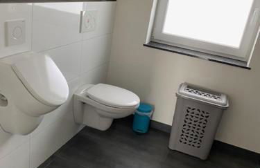 3 Mehrbettzimmer, Küche, Bad für Arbeiter und Monteure in Gau-Weinheim - Foto 5