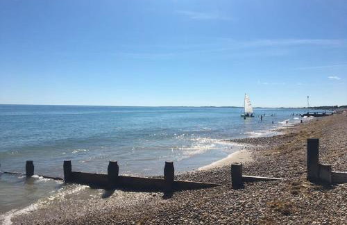 Mews Cottage in Private Seafront Estate - Photo 14