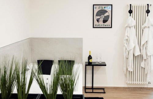 Rehouse - Luxury Suite w Jacuzzi - Foto 1