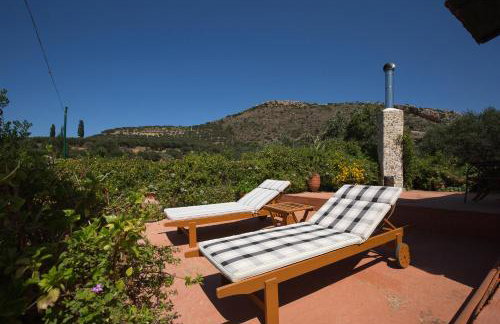 Sofiana's Garden Retreat with Private Pool - Foto 61