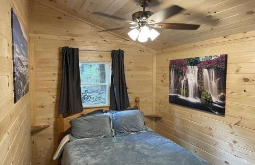 Creekside 3 bedroom 2 bath cabin on private creek - Foto 21