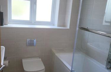 3 bedroom spacious house with parking - Foto 16