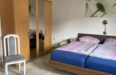 Entire house, quiet city location, garden, parking - Photo 6