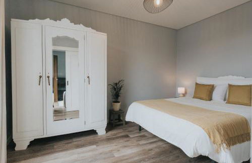 Pico Apartment's - Photo 39