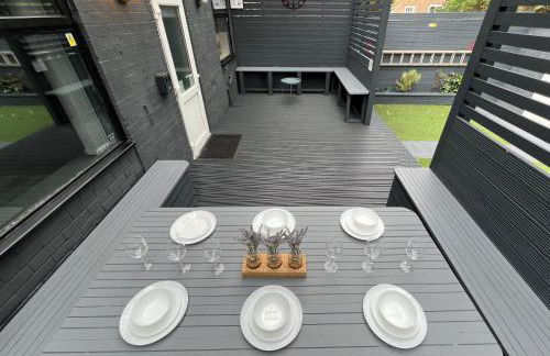 MODERN SUITES -5 Bedroom House- With FREE PARKING Birmingham city - Foto 10