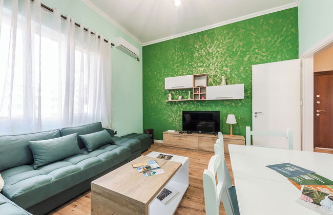 Urban Retreat 2 BDR - Photo 1