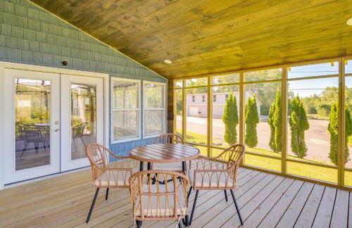 Bayfront Steuben Home with Screened Porch and Fire Pit - Foto 17